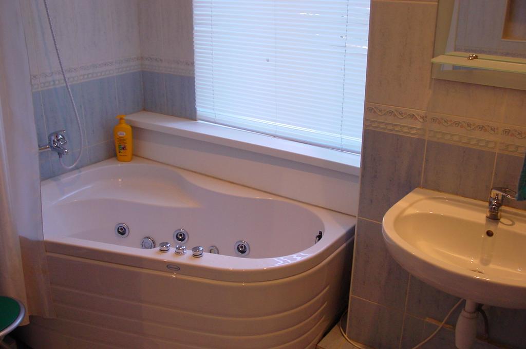 Apartement Kruglouniversitetska 2/1 Kiev Buitenkant foto