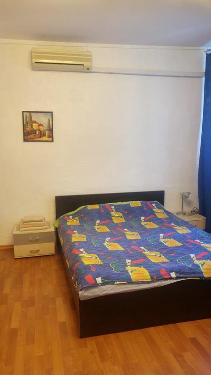 Apartement Kruglouniversitetska 2/1 Kiev Kamer foto