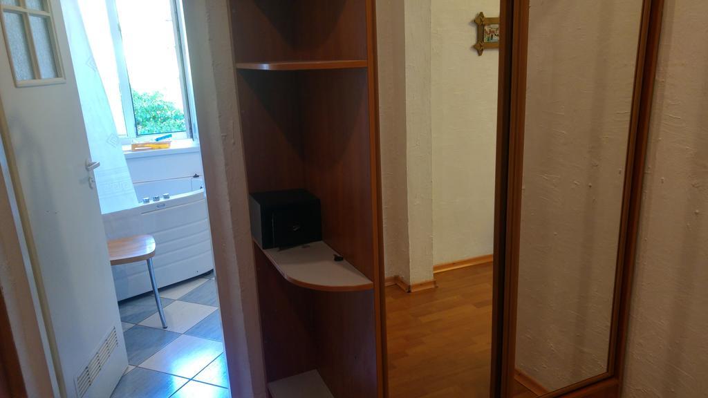 Apartement Kruglouniversitetska 2/1 Kiev Kamer foto