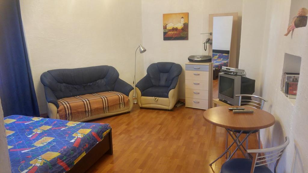 Apartement Kruglouniversitetska 2/1 Kiev Kamer foto