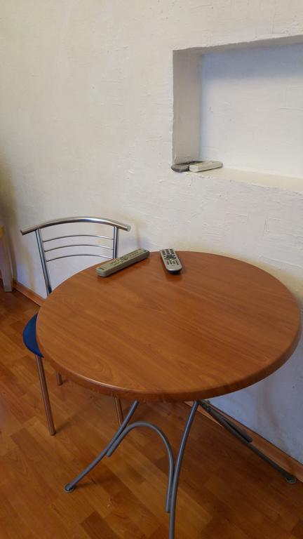 Apartement Kruglouniversitetska 2/1 Kiev Kamer foto